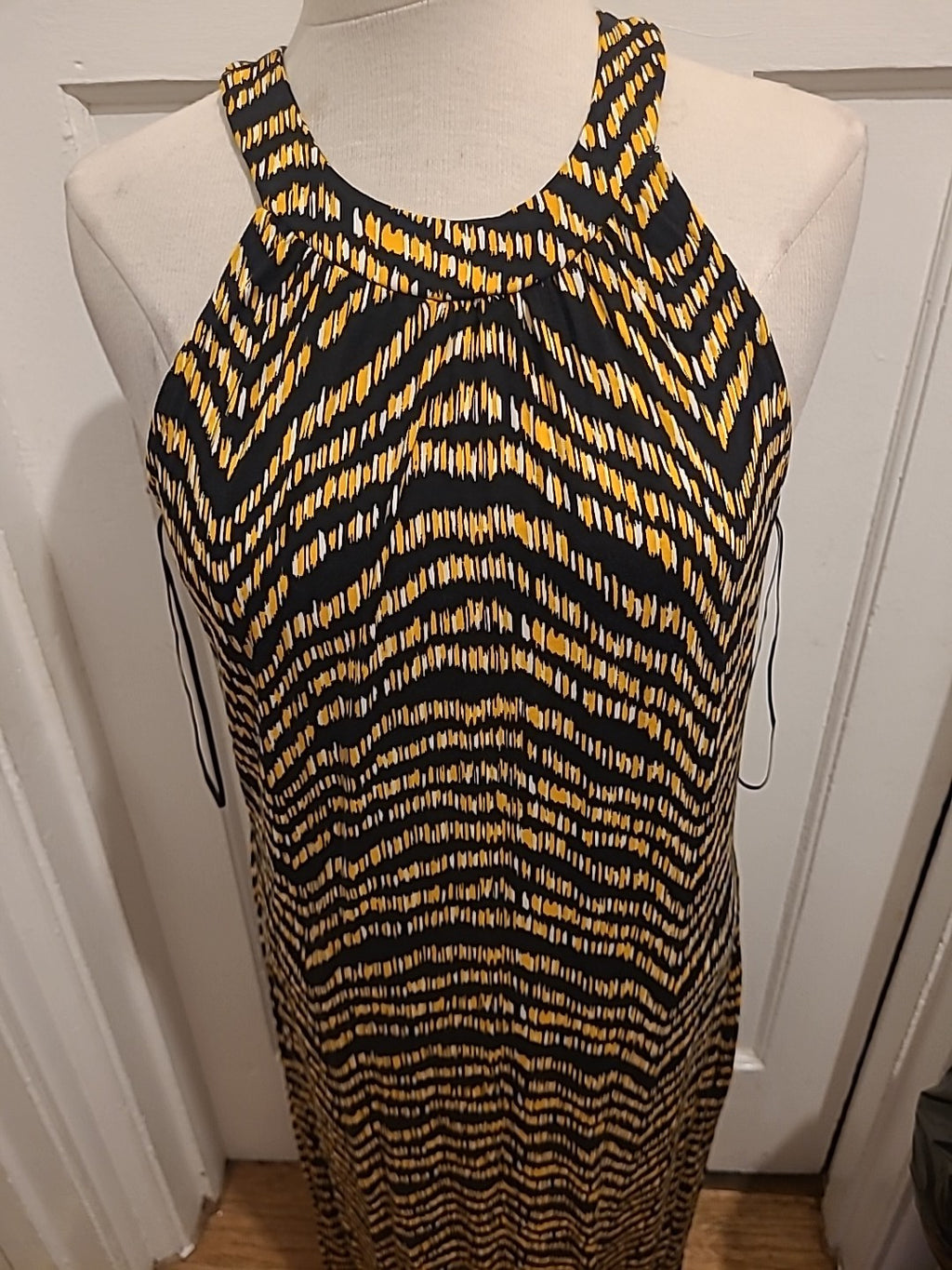 Ladies Peacocks Size 14 Black/Orange/White Patterned Sleeveless Dress