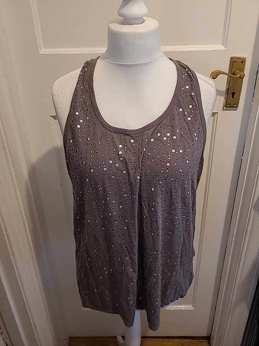 Ladies Peacocks Size 20 Grey Diamonte Sleeveless Tshirt