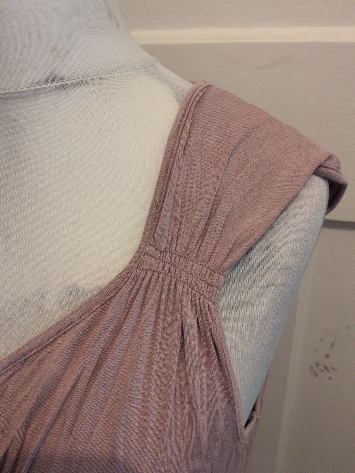 Edeis 16-18 Pale Purple Sleeveless Blouse