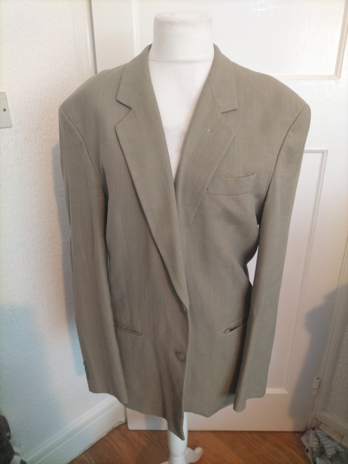 Mens Henry Fox Size 40L Flax/Neutral Padded Tuxedo Jacket