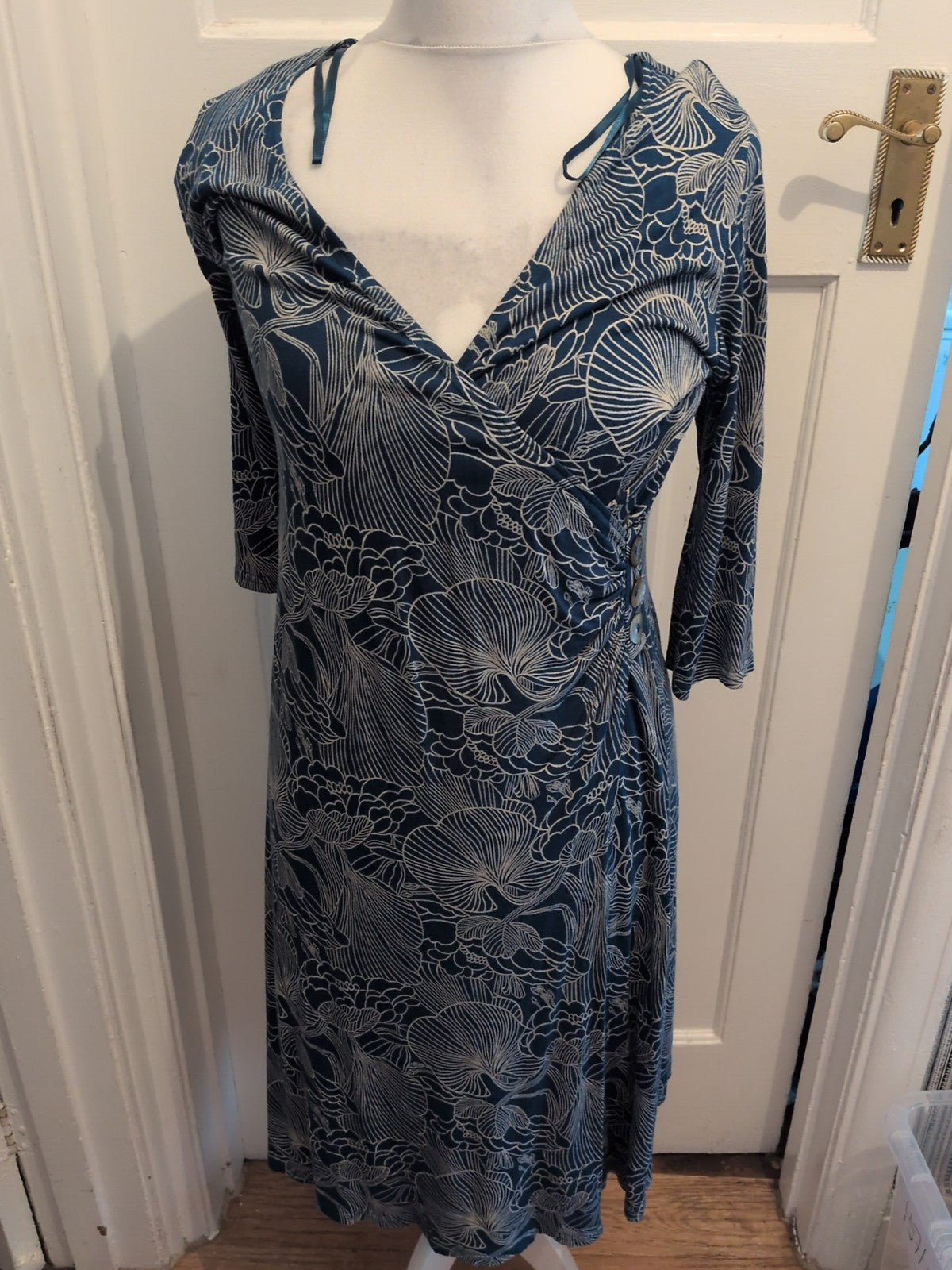 Wallis 16 Petite Teal White Low V Neck Long Sleeve Dress