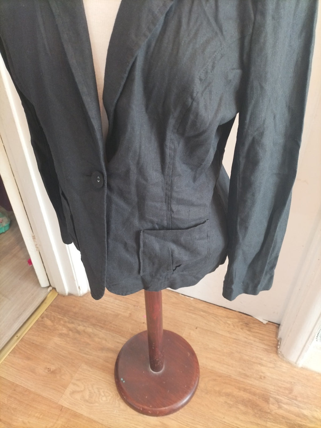 Ladies Peacocks Size 14 Black Long Sleeved Blouse