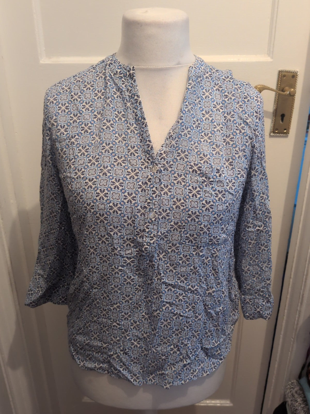 Ladies Primark Size 12 Blue Patterned Long Sleeved Blouse Buttoned