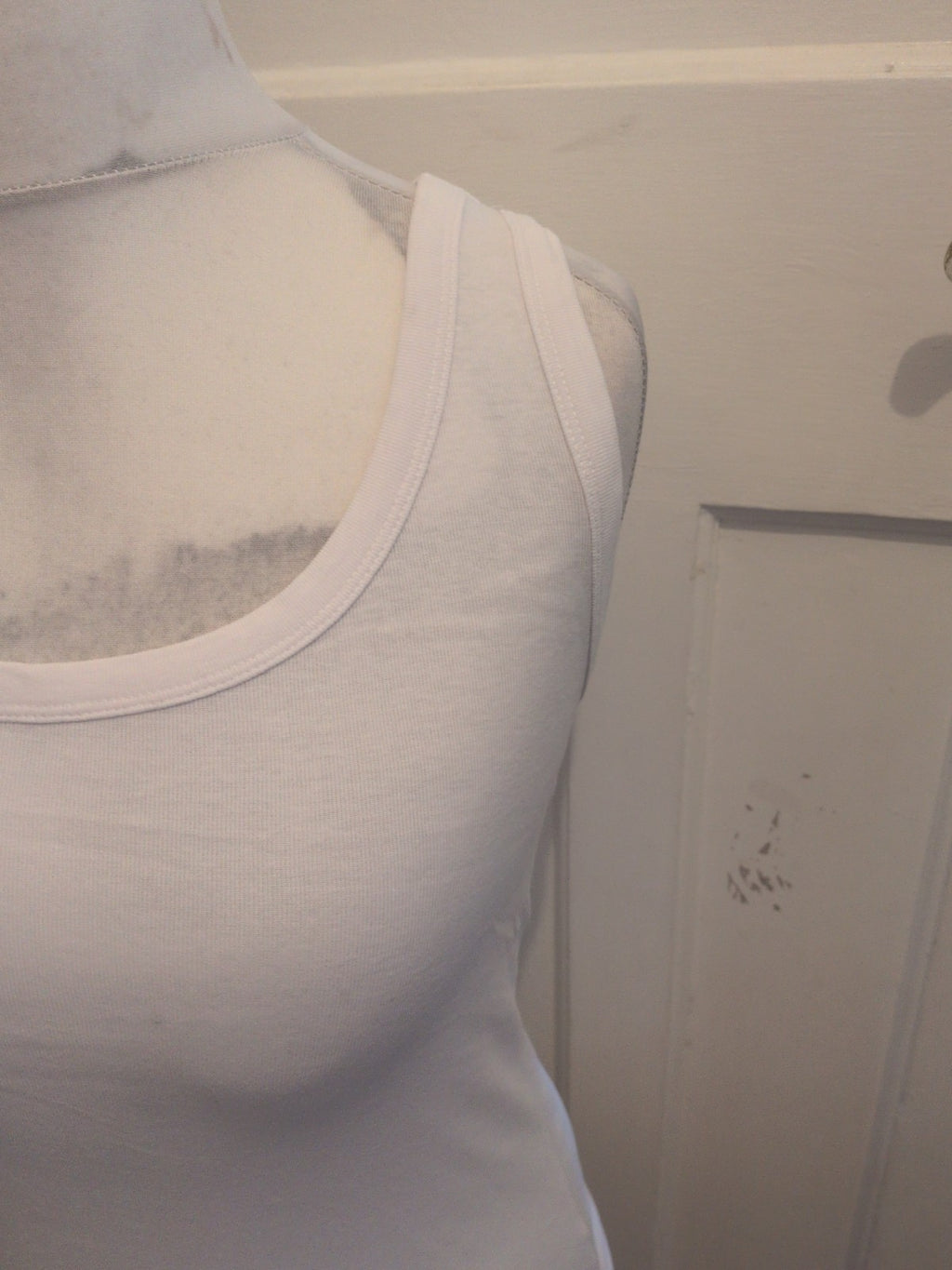 Tu 12 White Sleeveless Tank Vest Top