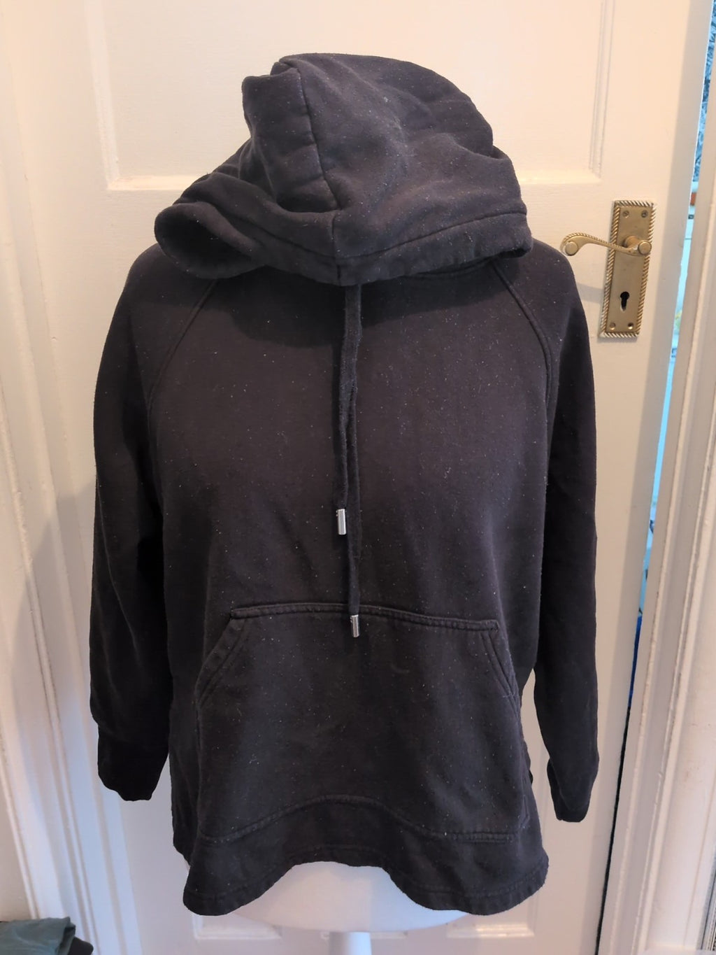 H&M Basics Medium BlackPullover Hoodie