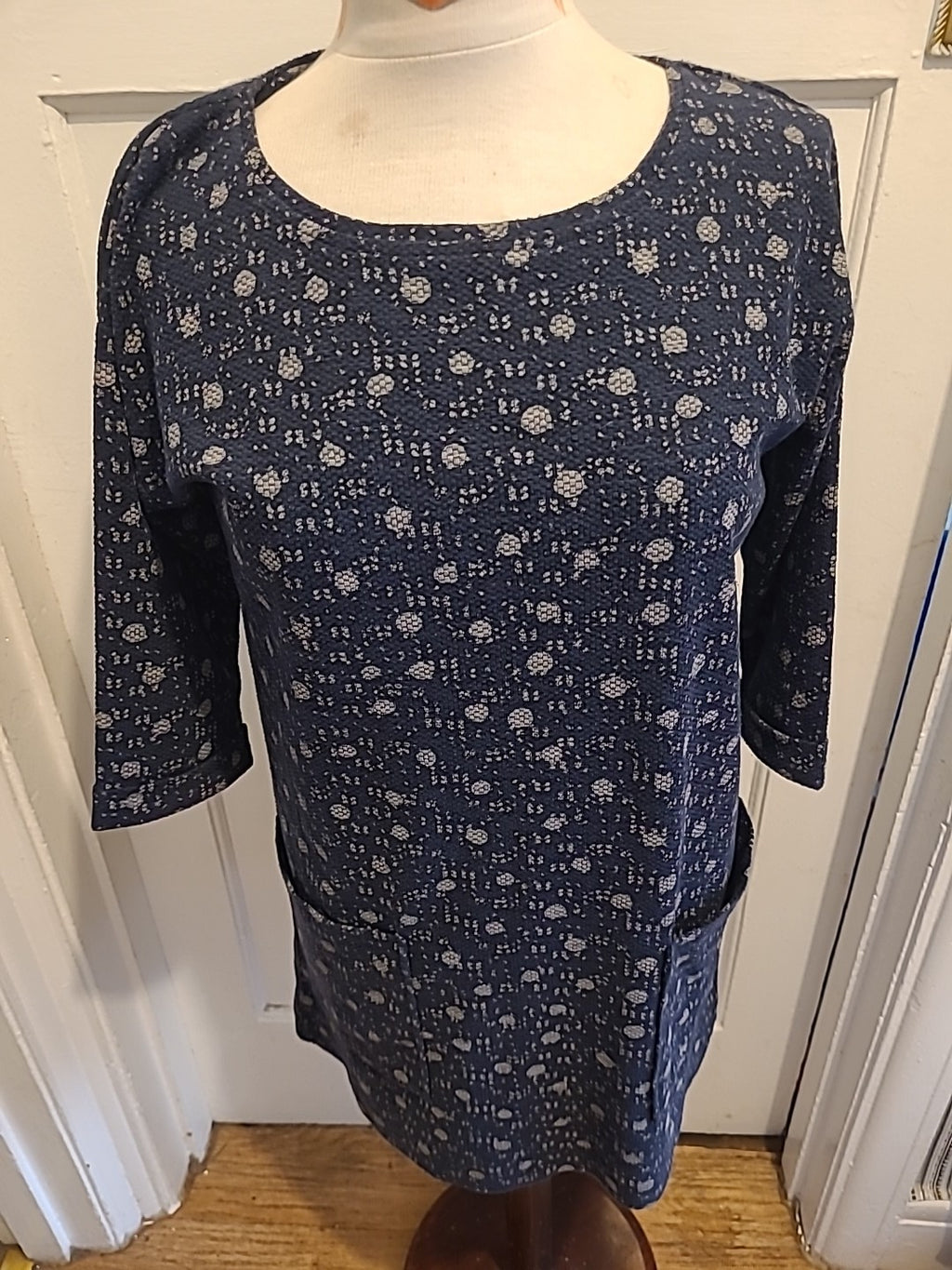 Ladies White Stuff Size 10 Navy And White Mid Sleeved Dress