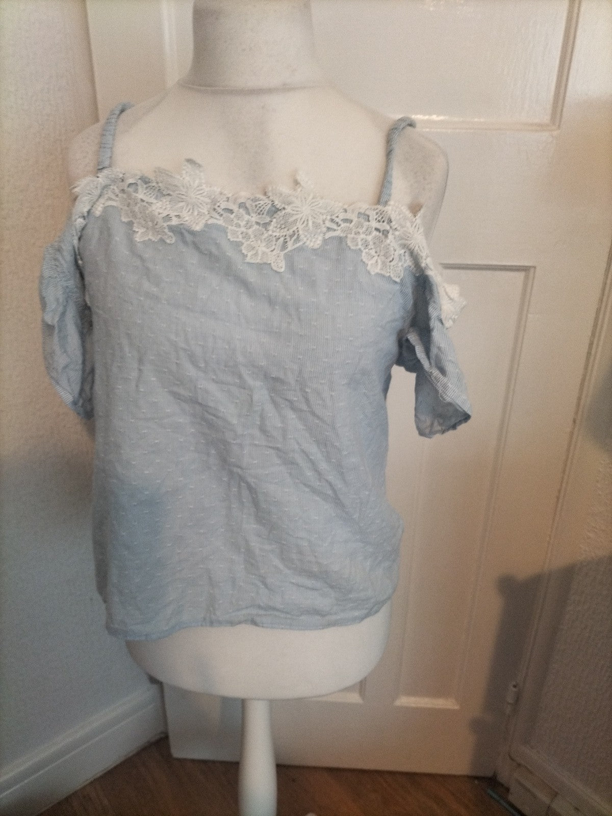 Ladies New Look Size 14 Blue Striped With Patterned Short Sleeved Blouse