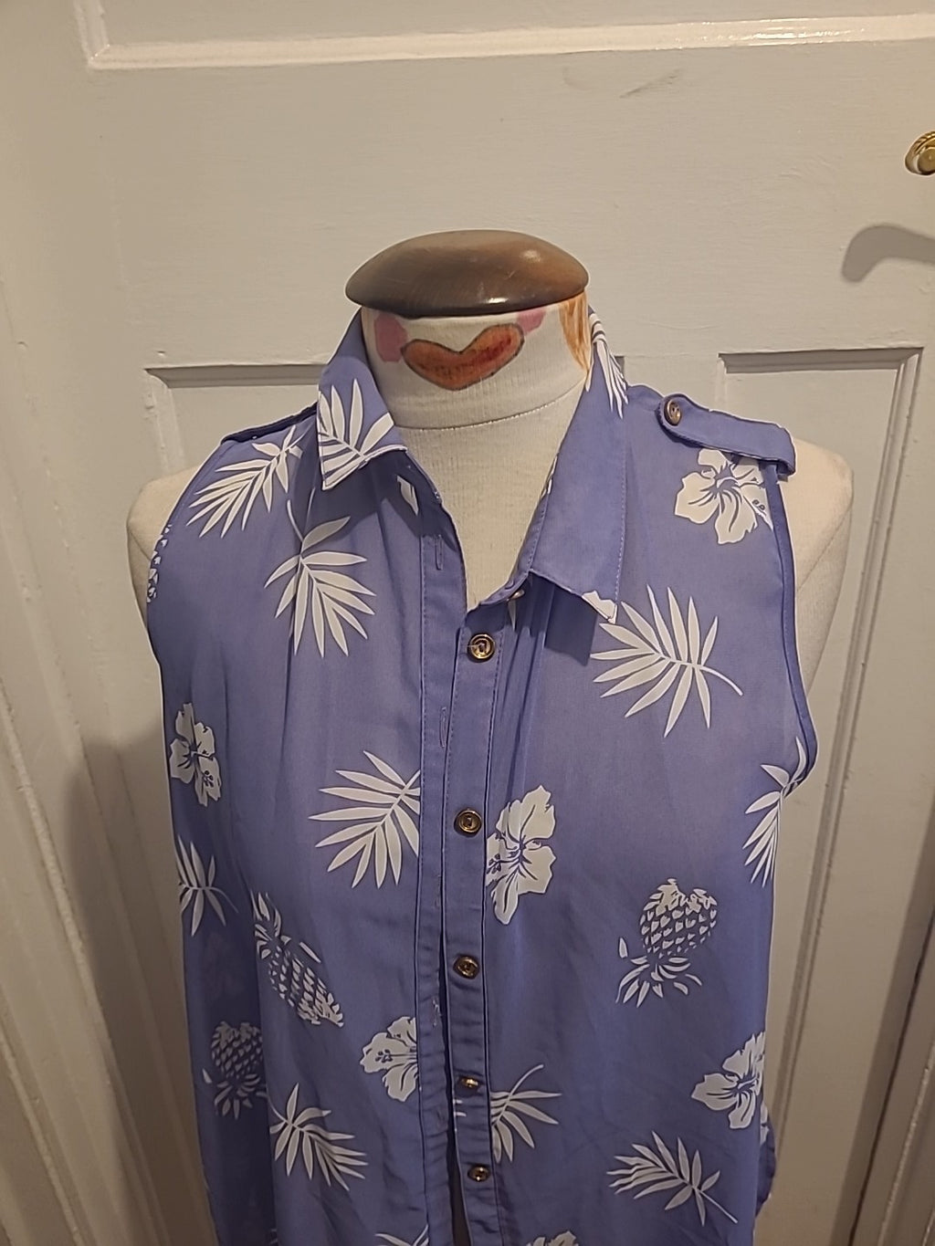 Ladies Innocence Size 16 Purple White Floral Sleeveless Cardigan