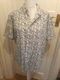 Mens Easy Size 2XL Dark Navy And White Short Sleeved Floral Shirt
