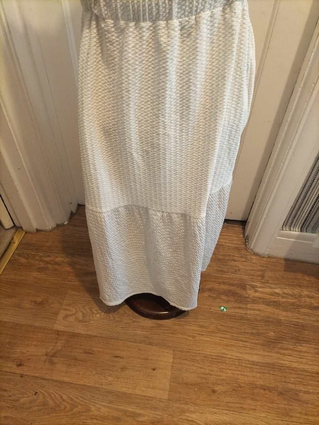 Ladies Asos Size 12 Cream Skirt