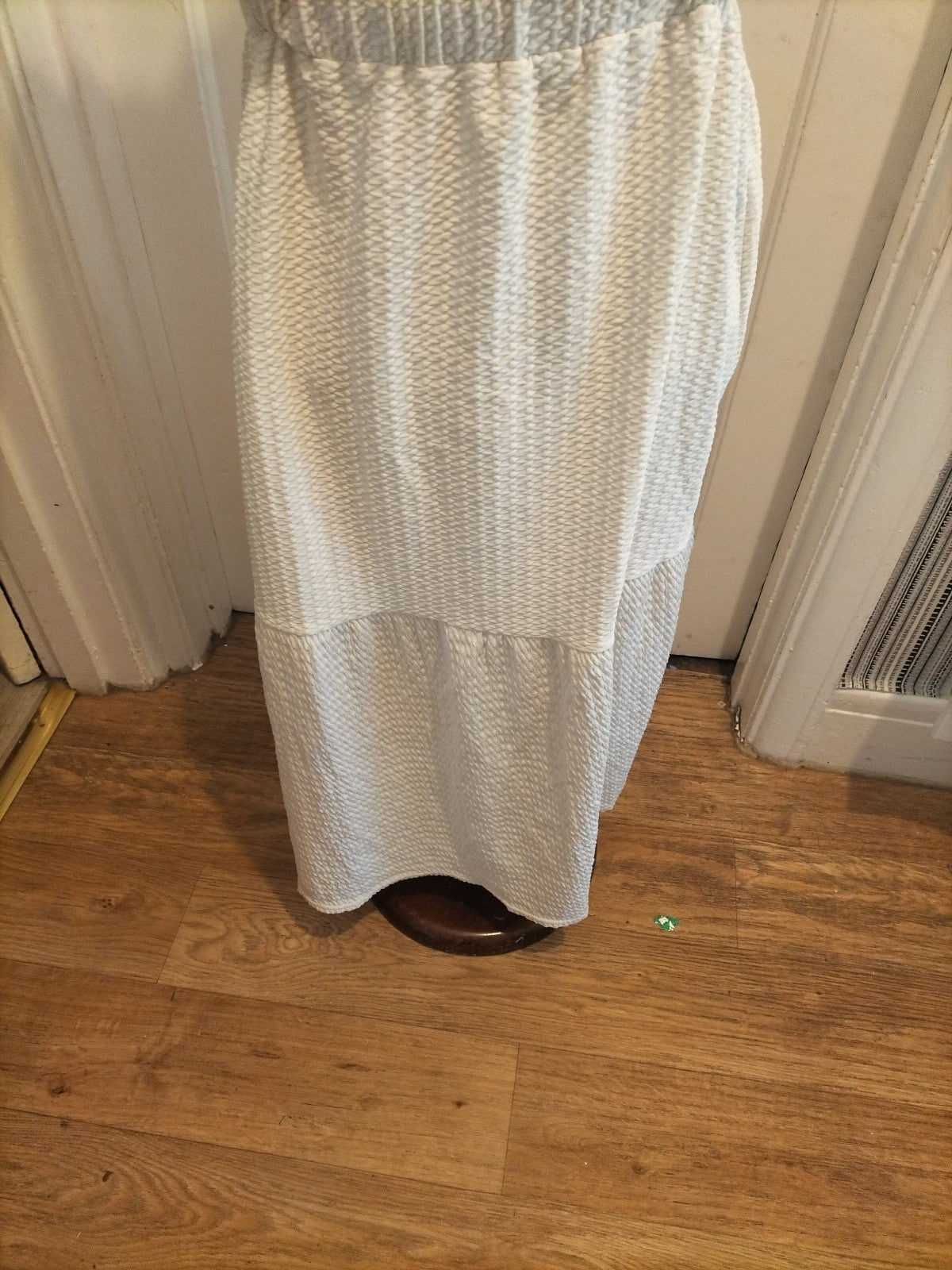 Ladies Asos Size 12 Cream Skirt