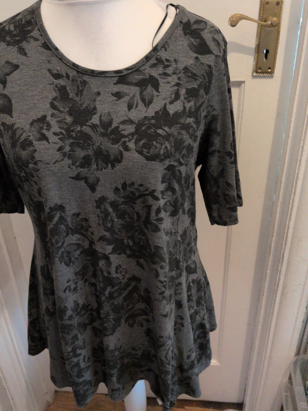 Originals 16 Grey And Black Floral Short Sleeve Blouse