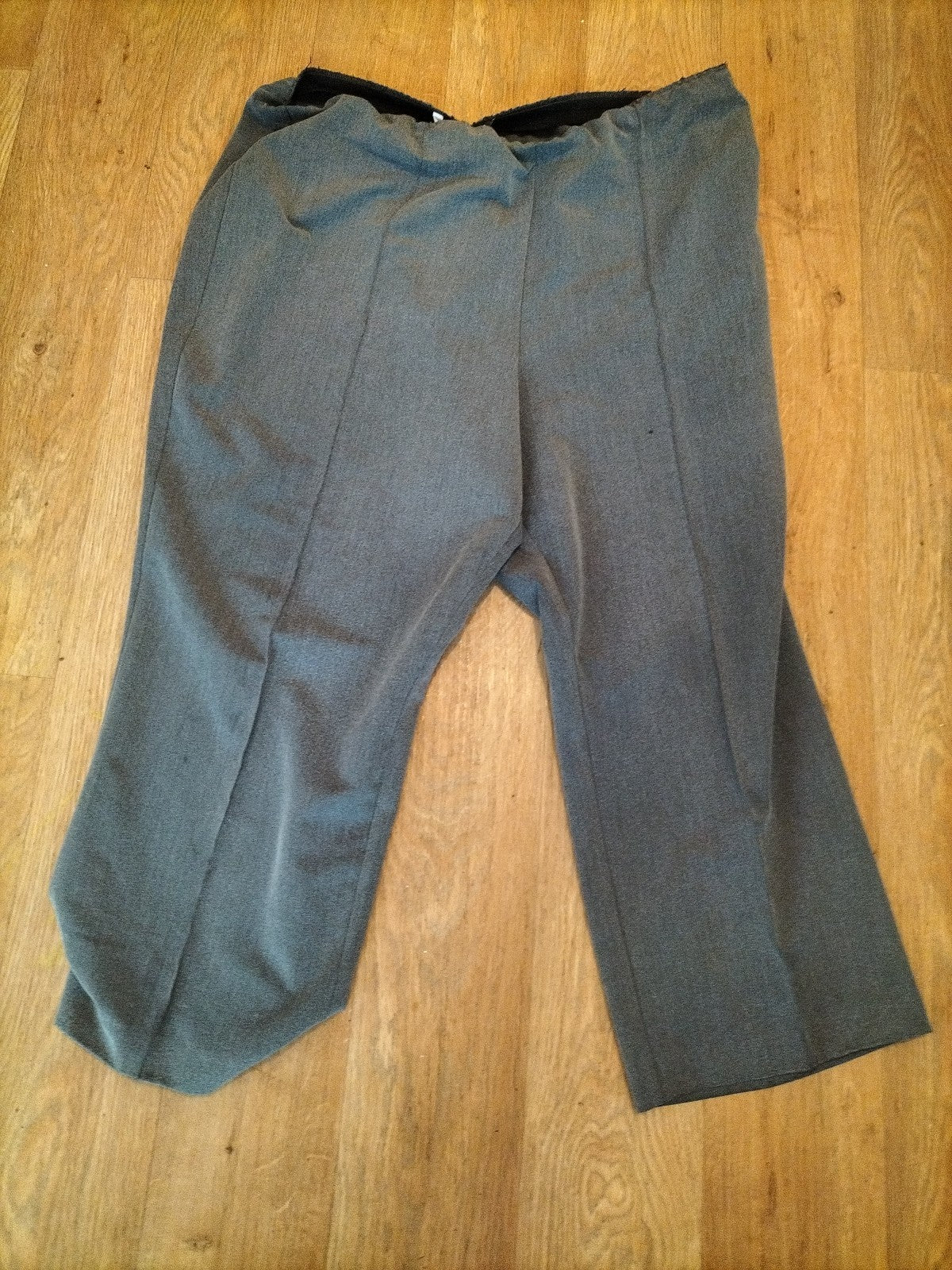 Ladies Bonmarche Size 22 Grey Elasticated Trousers Short Leg