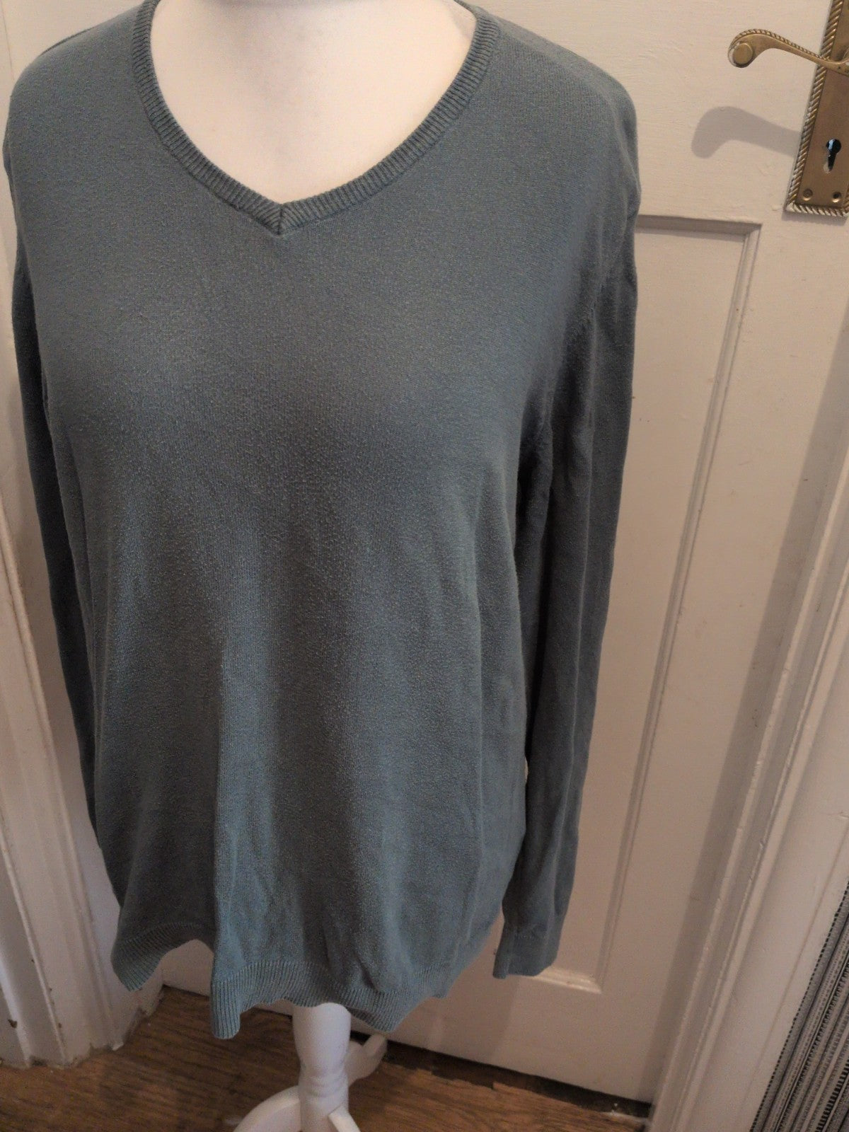 Mens Kiabi Size 2XL Grey V Neck Long Sleeve Jumper