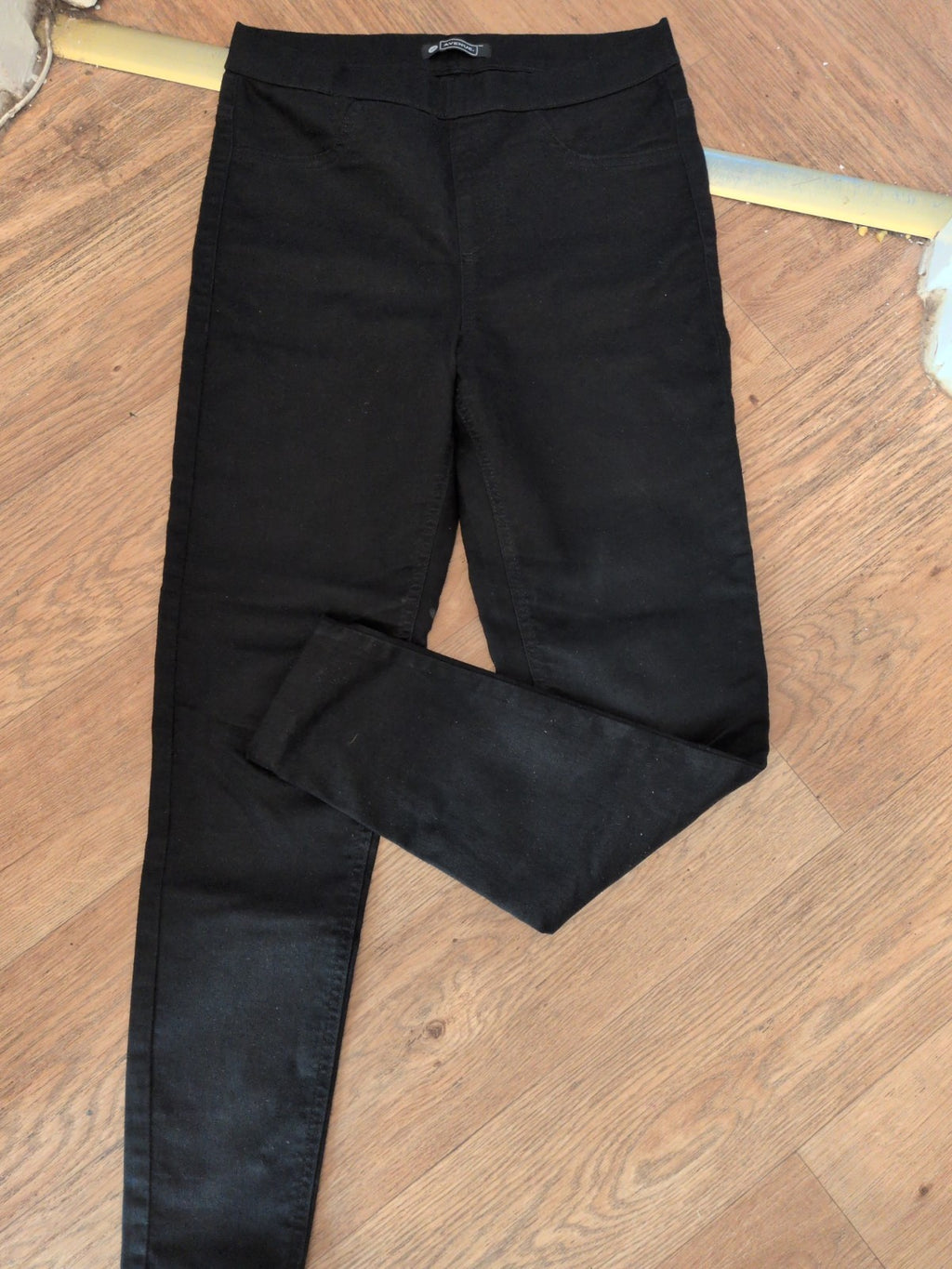 Ladies Avenue Size 12 Black Lightweight Jegging