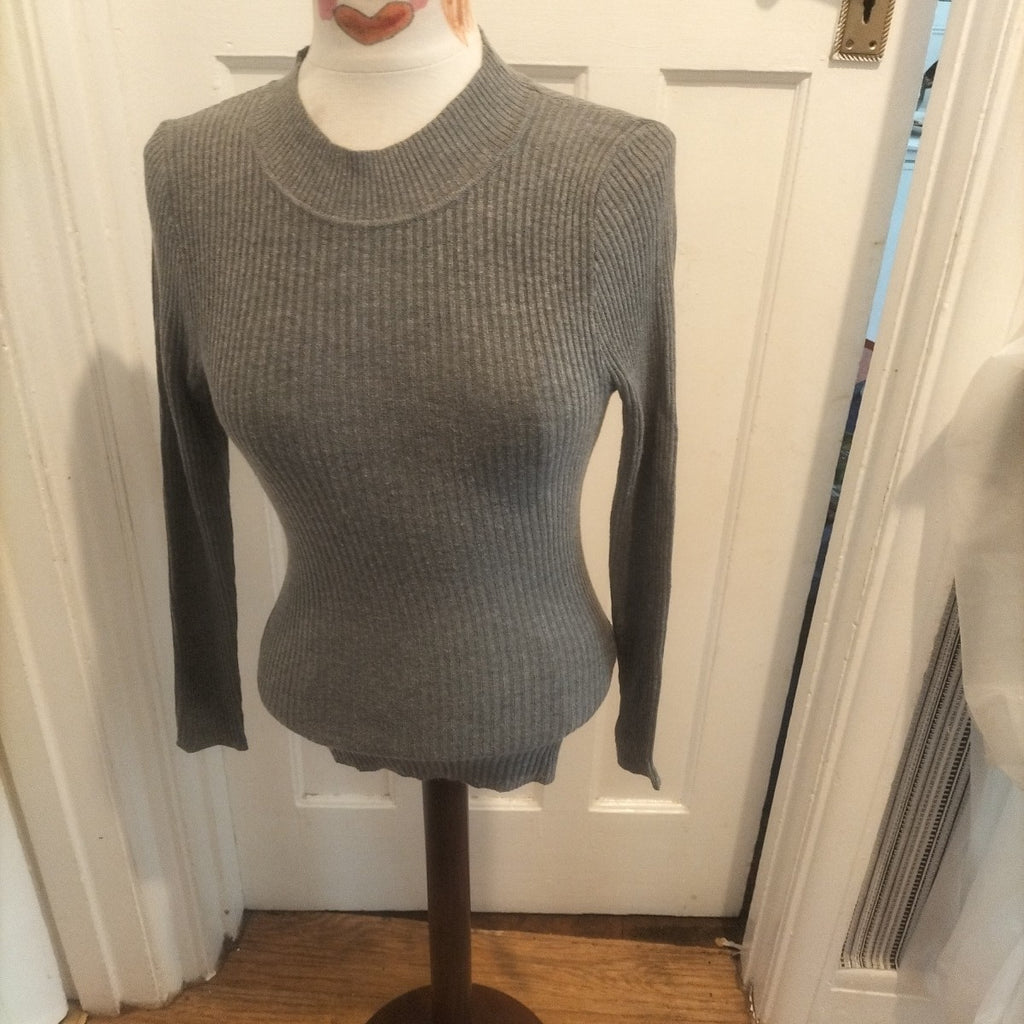 Ladies Primark Size Medium Grey Soft Long Sleeve Round Neck Top