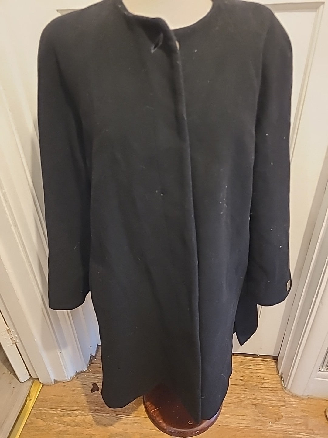 Ladies Size 18 Black Lined Buttoned Coat