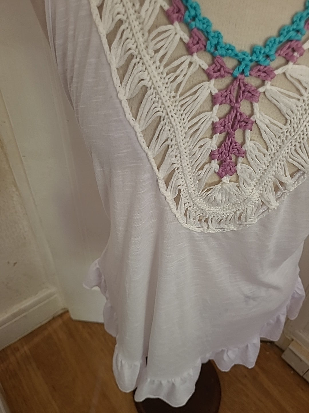 Brand New Ladies Primark 6/8 White Knitted Style Sleeveless Tshirt