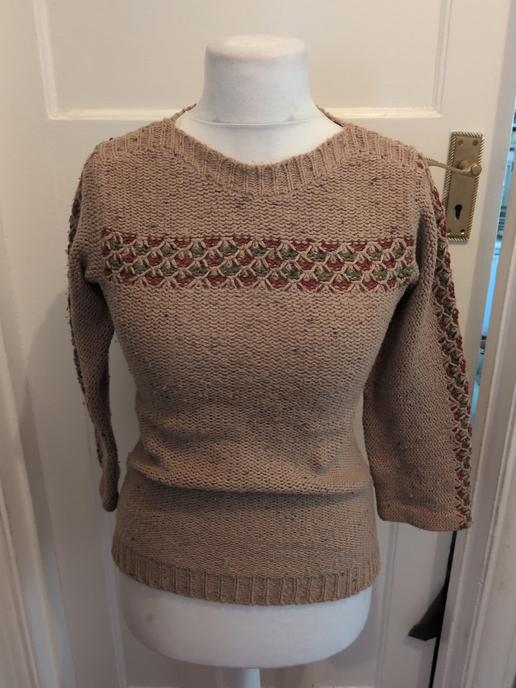 Ladies Dorothy Perkins Size Small Pale Brown Knit Jumper