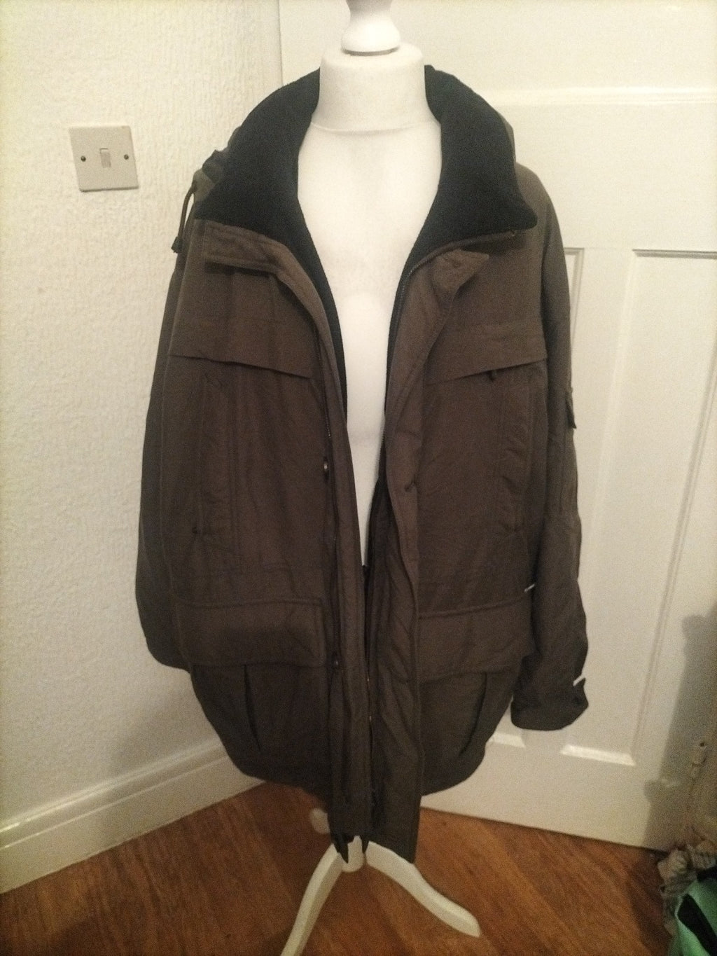 Mens Sympatex Size L/XL Green Windproof/Waterproof/Breathable Coat Heavy