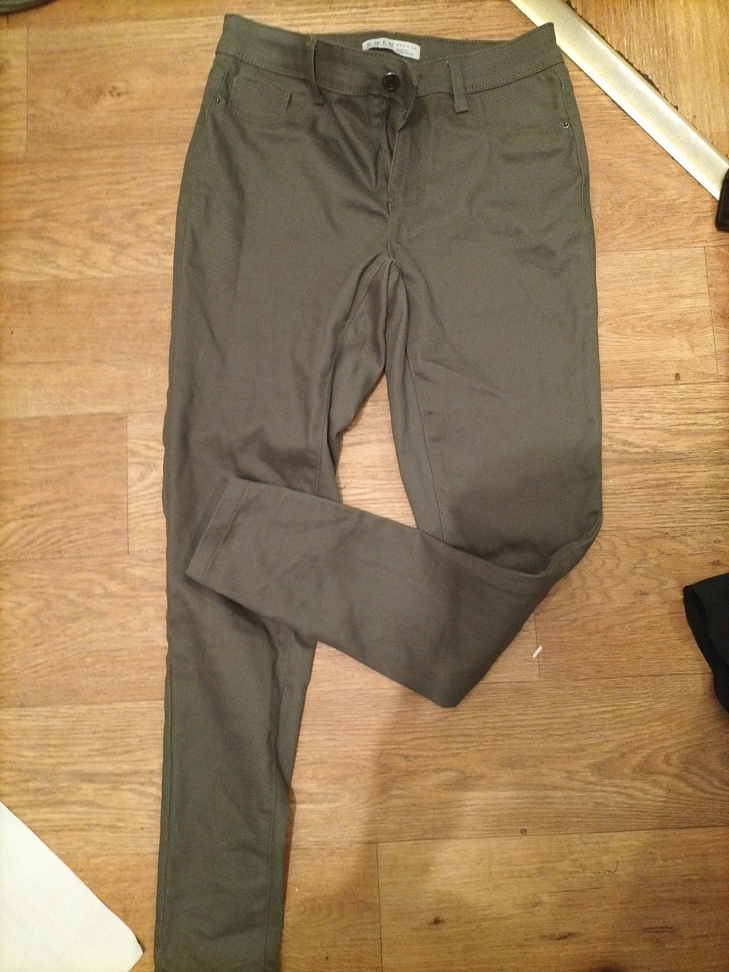 Ladies Denim+Co Size 10 Green Jeans