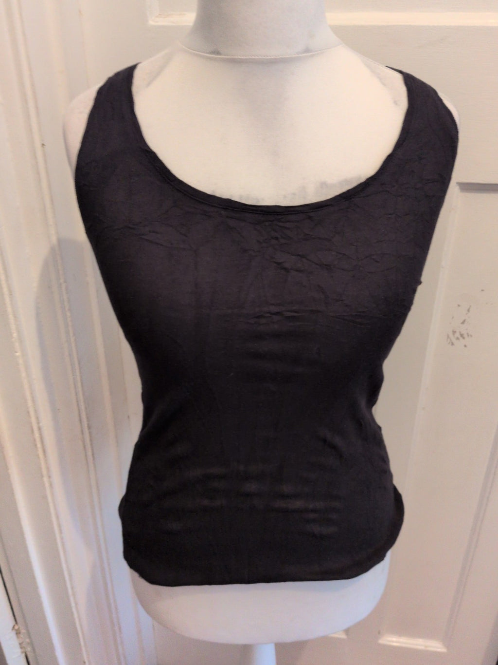 Basics 12 Black Sleeveless T-shirt