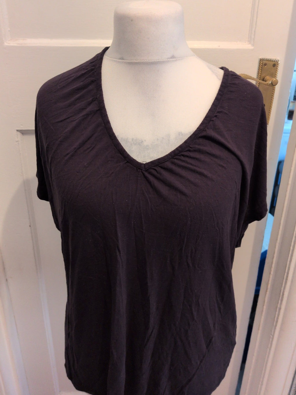 JD Williams 22 Black V Neck Short Sleeve T-shirt