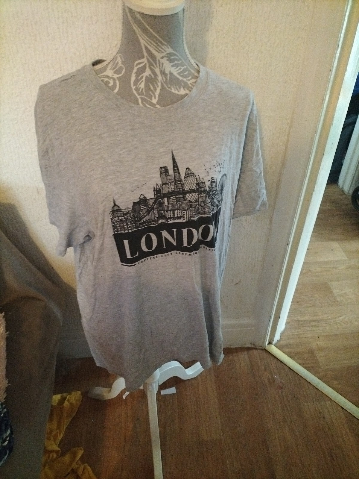 Mens Primark 2XL Short Sleeved London Tshirt