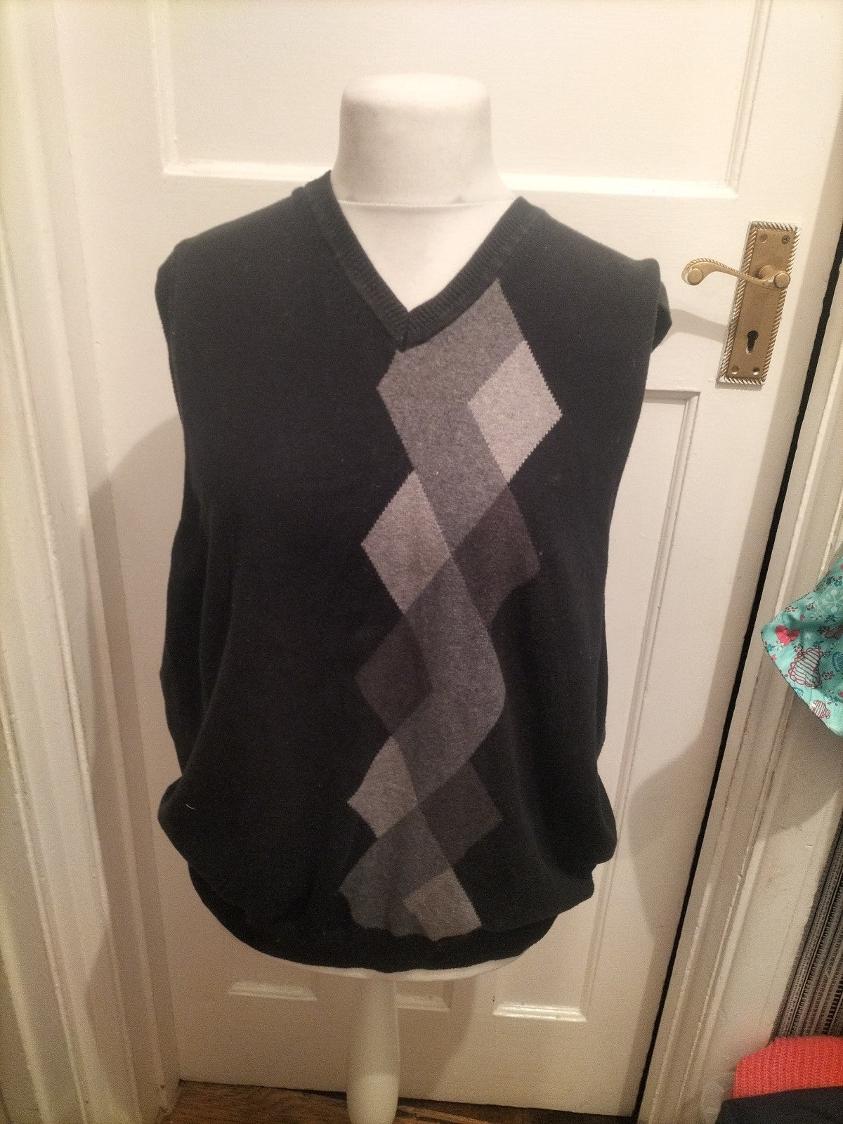Van Heusen Large Black Sleeveless Jumper