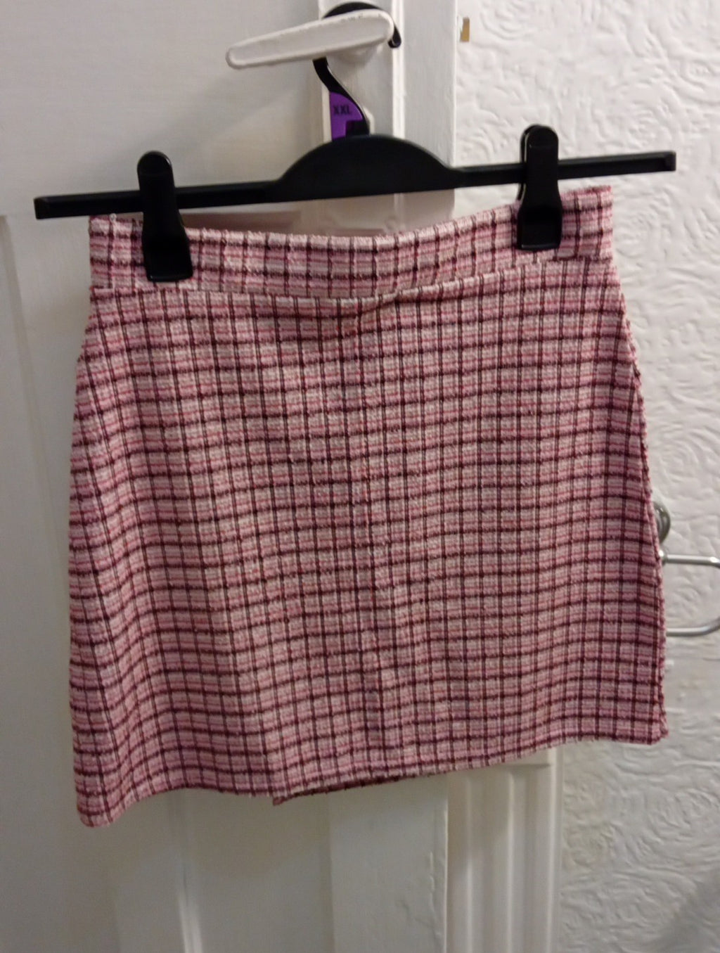 Ladies Brand New Quiz Pink Wrap Skirt Size 10