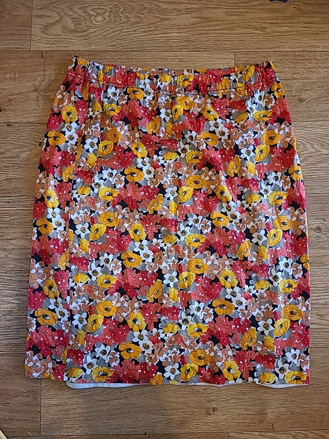 Ladies Size Medium Bright Orange/Red/Yellow Floral Elasticated Skirt