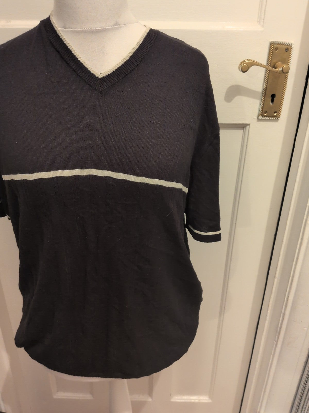 Mens Bhs Size XL Black With White Trim Short Sleeve Tshirt