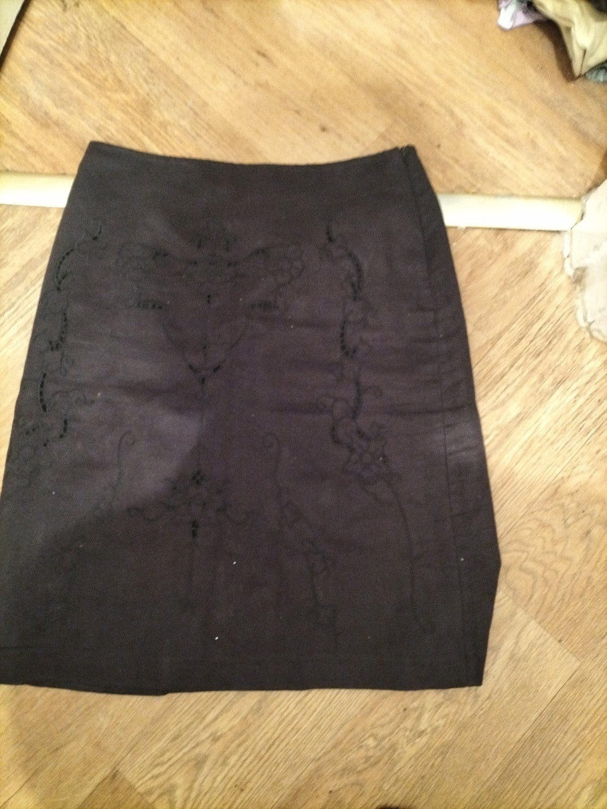 Malcolm & Co 10 Black Floral Straight Skirt