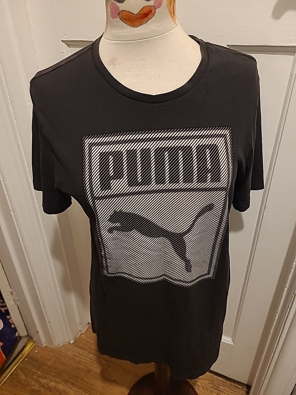 Mens Puma Size Small Black Printed Tshirt Short Sleeved