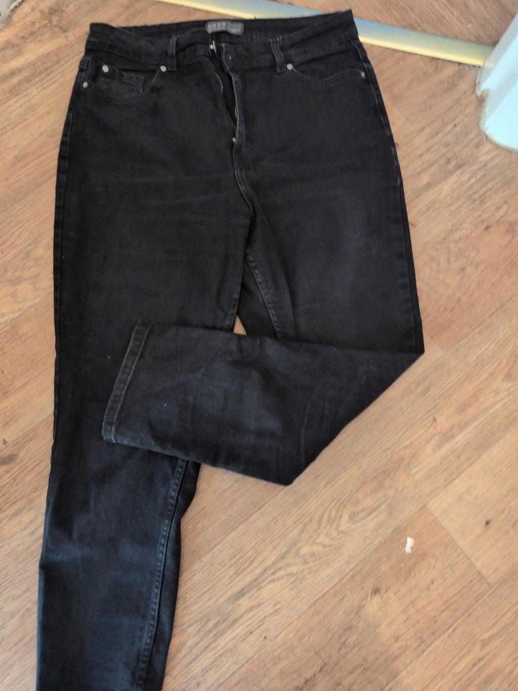 Ladies Denim&Co Size 14 Black Straight Jeans