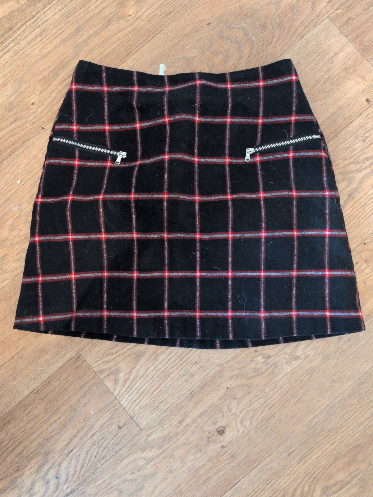 Ladies Primark Size 8 Black And Red Check Lined Short Skirt