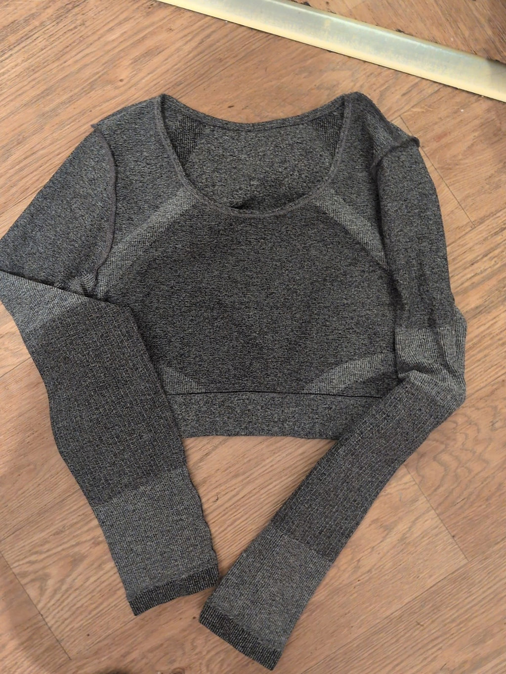 Large Grey Fleck Long Sleeve Fitted Top