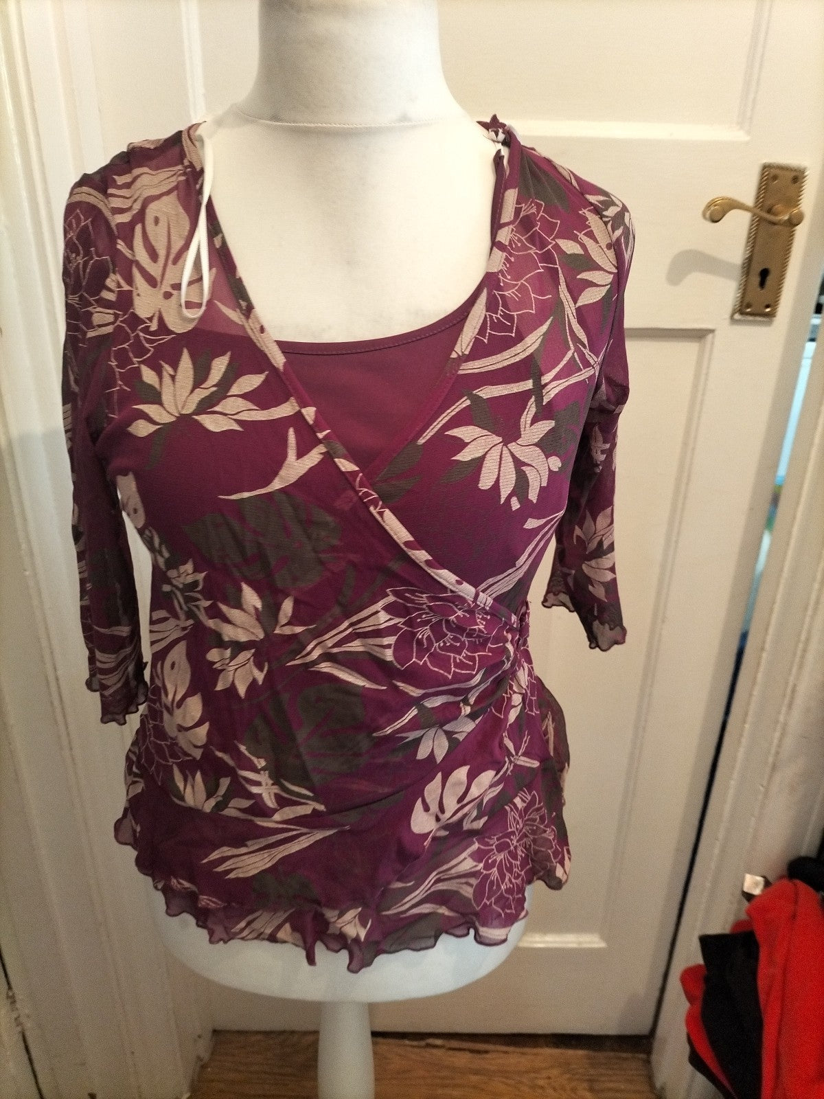 Ladies Editions Size 16 Purple Floral Lined Half Sleeved Blouse