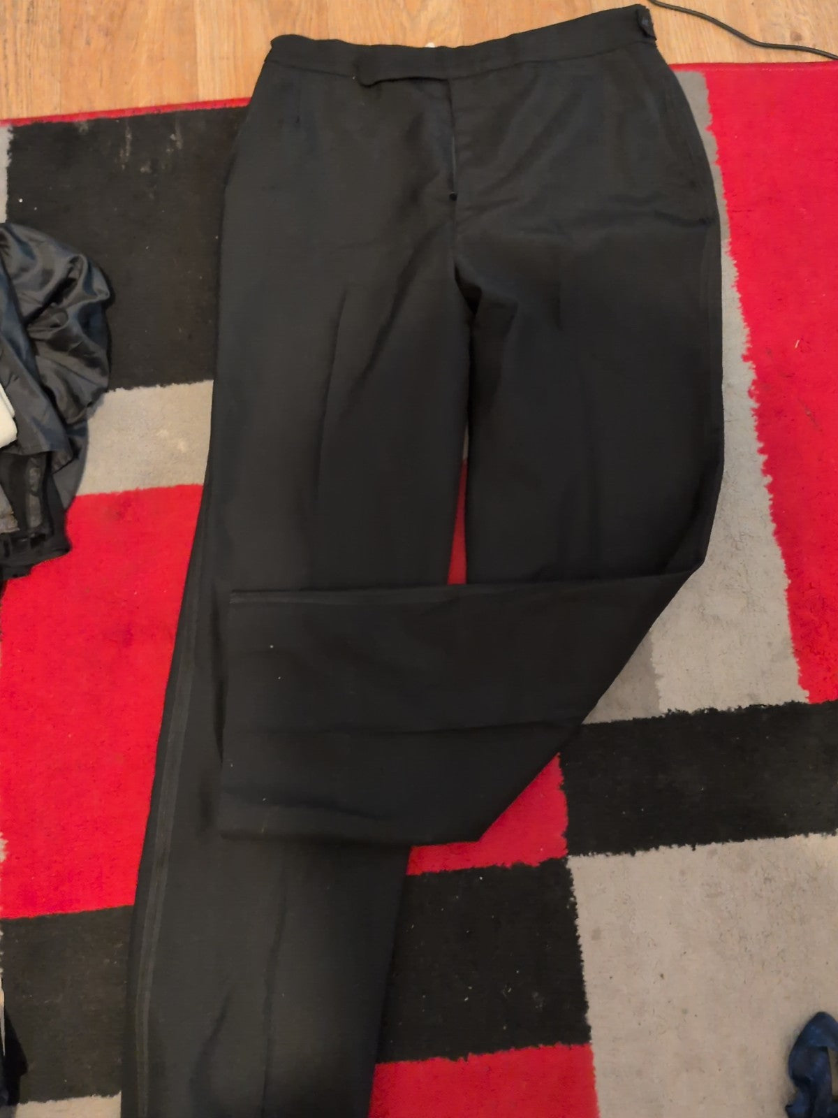 Mens Size 34-36 Black Smart Trousers