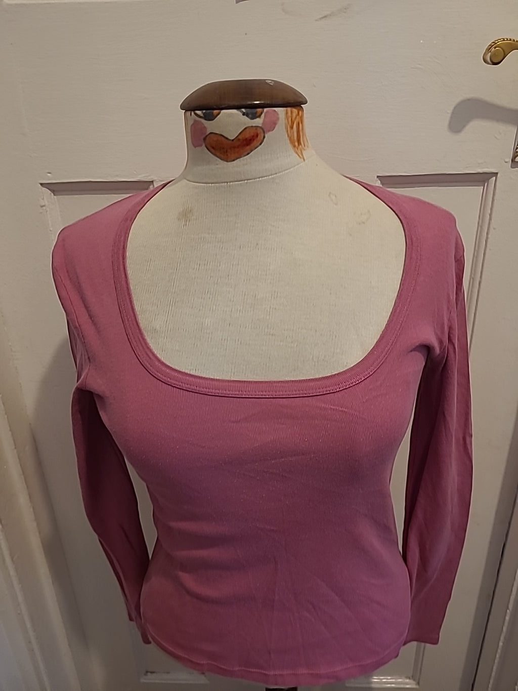 Ladies United Colours Of Benetton Size Small Purple Tshirt