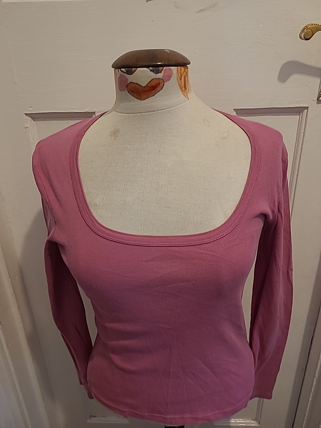 Ladies United Colours Of Benetton Size Small Purple Tshirt