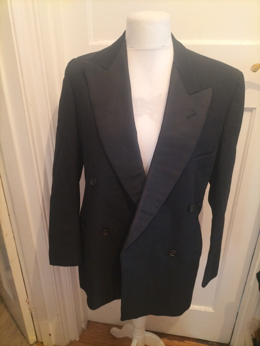 Sumrie Tailored Large Black Suit Jacket