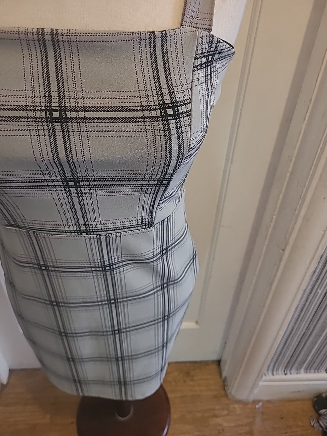 Ladies Dress Size 8 Grey Check I Saw It First