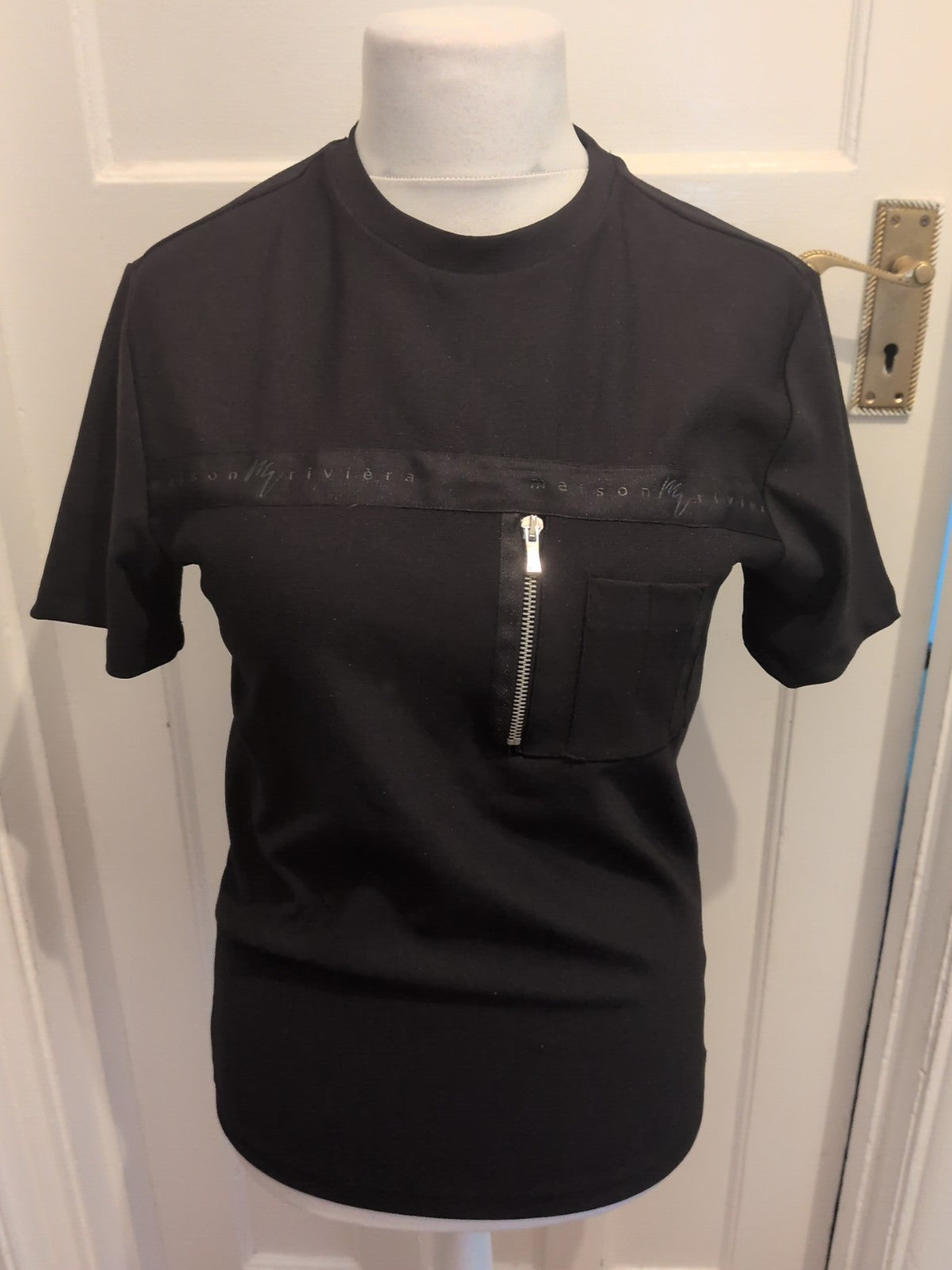 Mens river Island Size Small Black Short Sleeved T-shirt