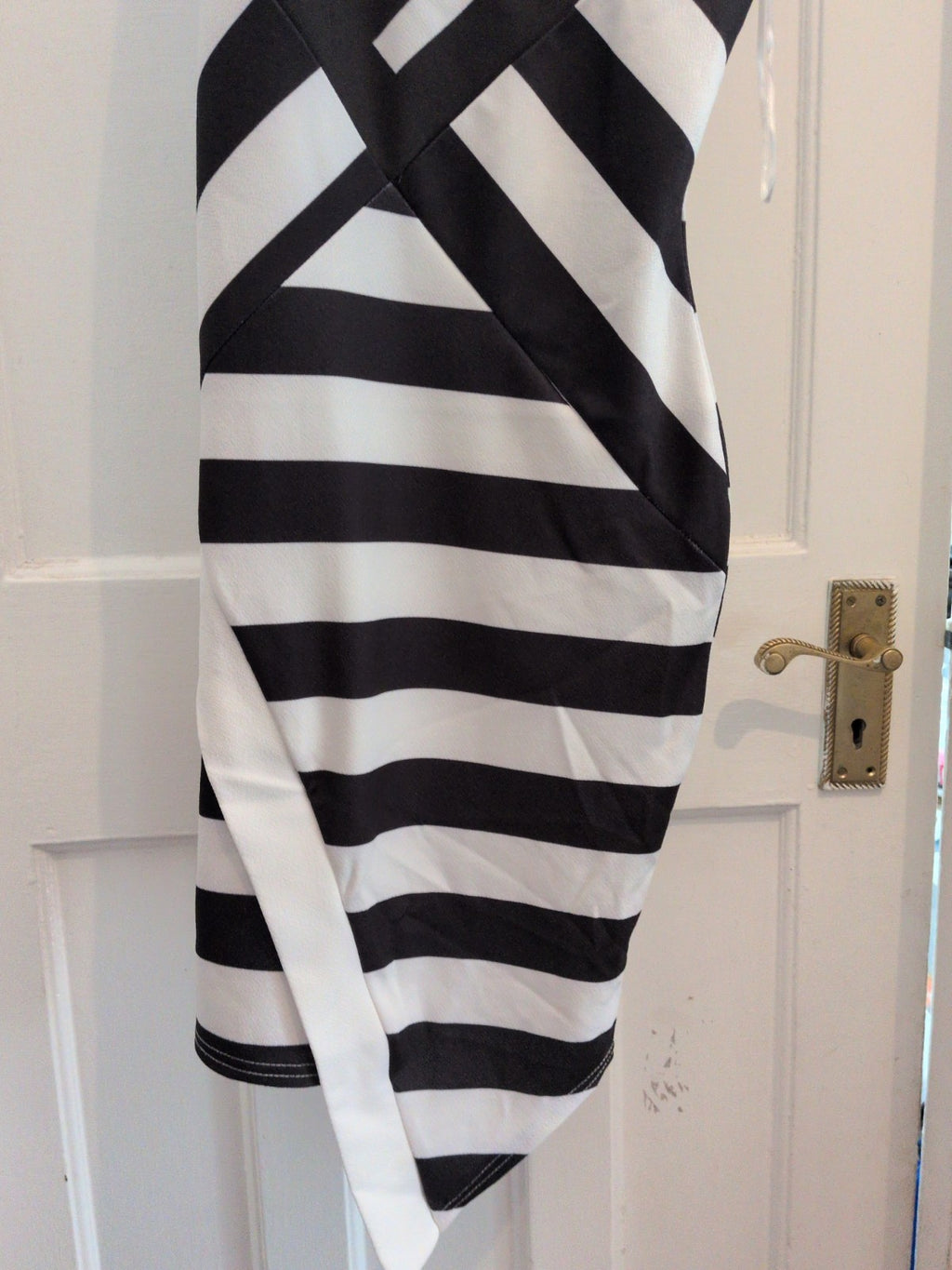 River Island 10 Black And White Sleeveless Pencil Dress