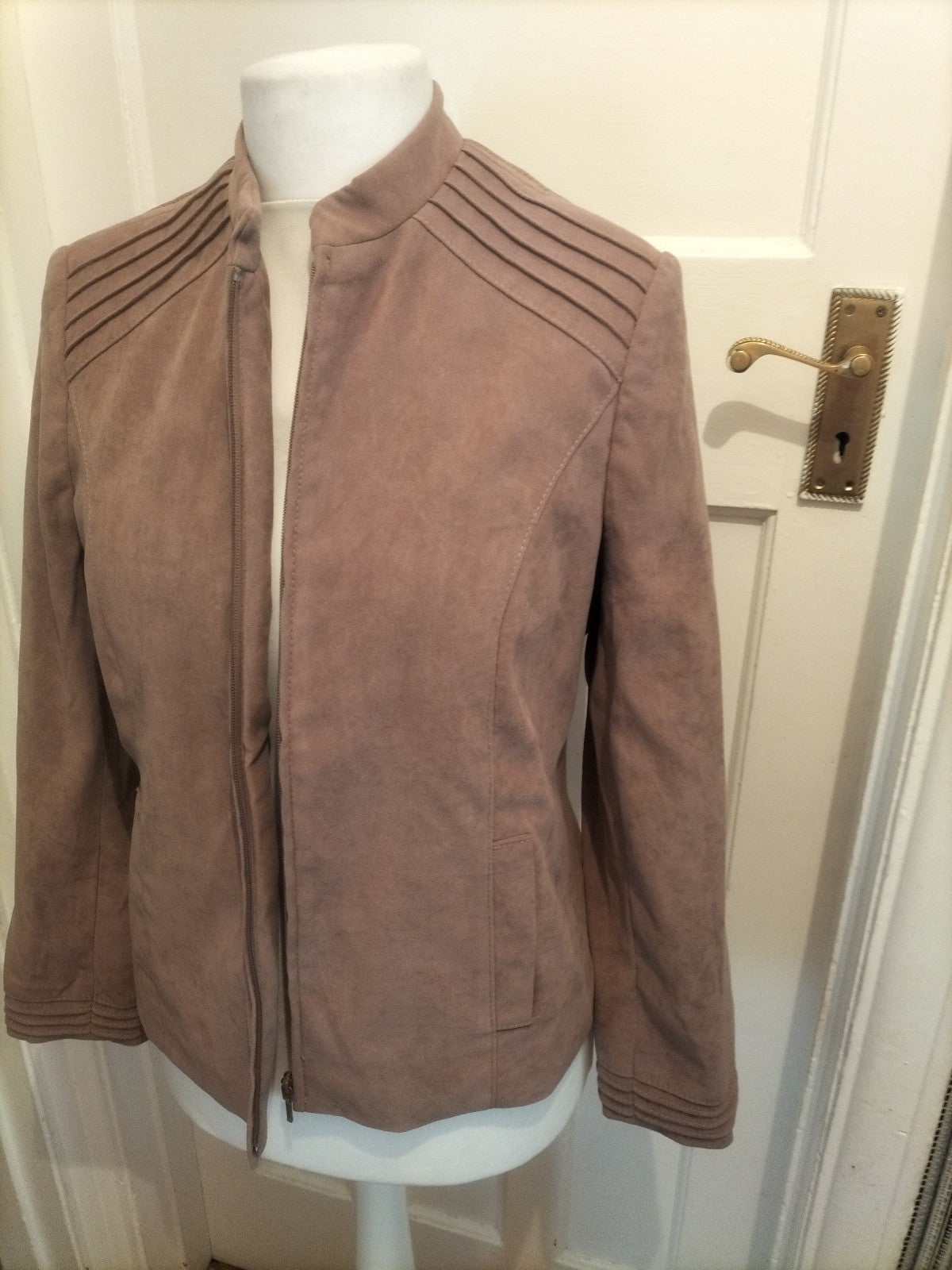 Ladies Isle Size 14 Brown Full Zip Jacket