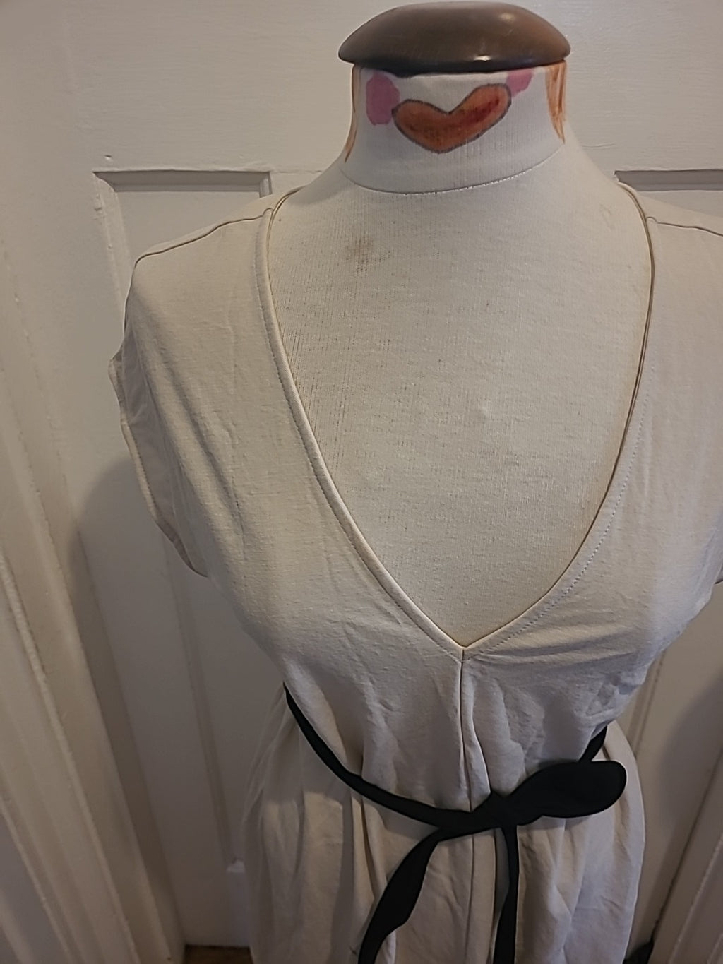 Ladies Zara Size Medium Beige With Black Belt Short Sleeved Dress