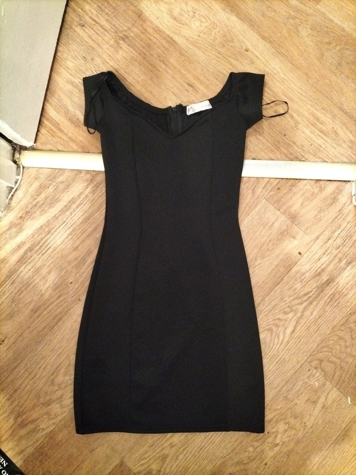 Ladies Cameo Rose Size 8 Black Short Sleeved Knee Length Dress