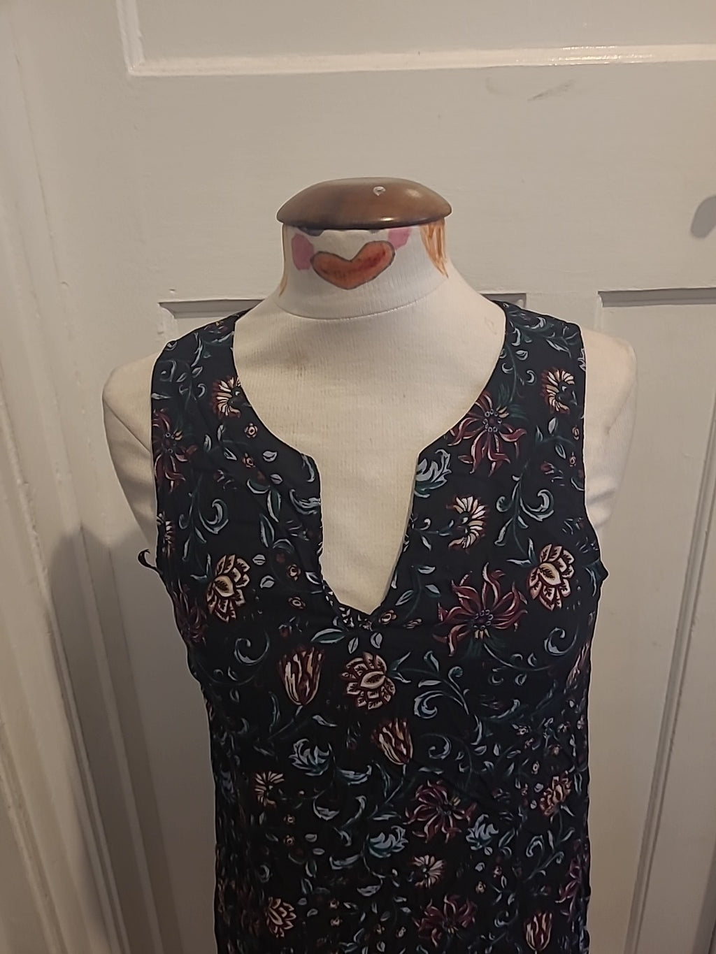 Ladies Apricot Size 10 Black/Green/Purple Floral Sleeveless Dress