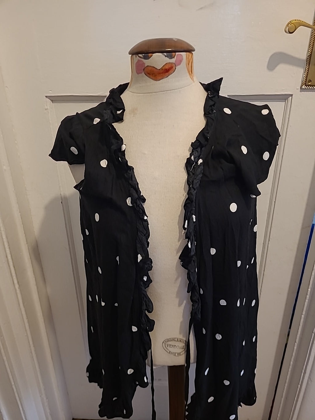 Ladies Motel Size Medium Black/White Polkadot Sleeveless Blouse